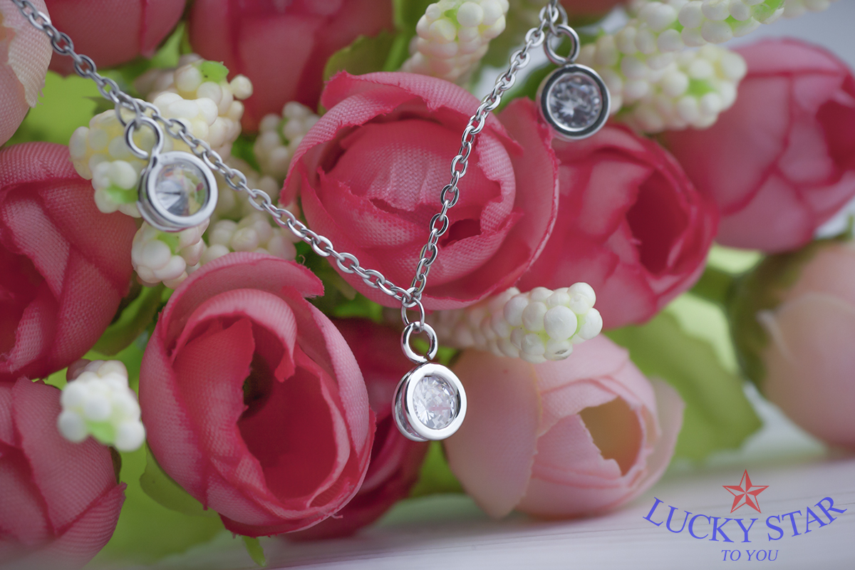 Lắc tay đính xoàn nhỏ dễ thương (2)