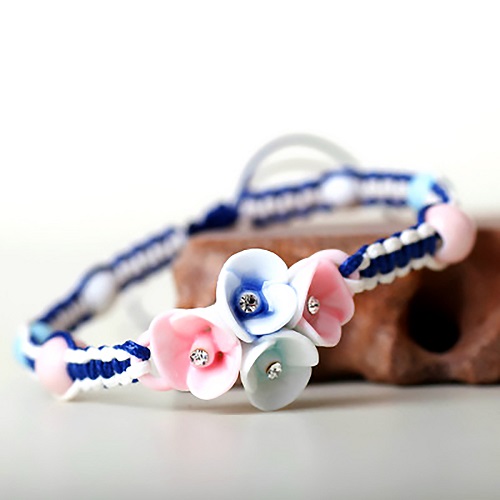 Vòng tay handmade gốm sứ hoa đính đá thời trang – Lucky Star To You