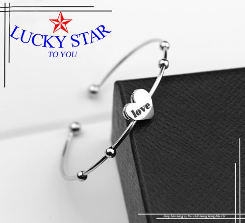 Vòng tay trái tim chữ love đính bi trẻ trung phong cách